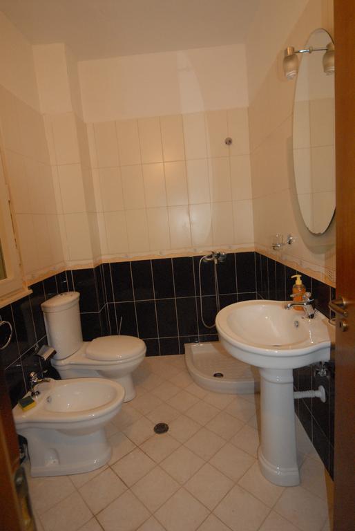 Cold Water Residence Vlorë Quarto foto